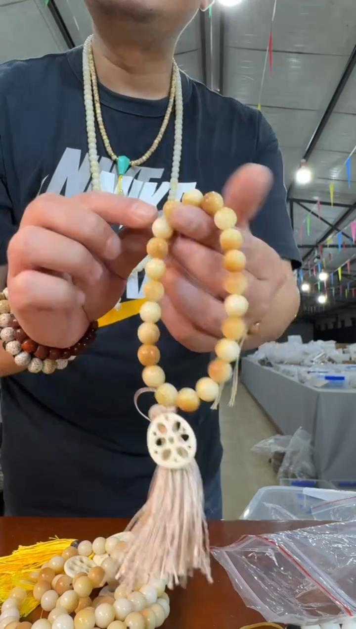 菩提根/象牙果手串Q10实物为准