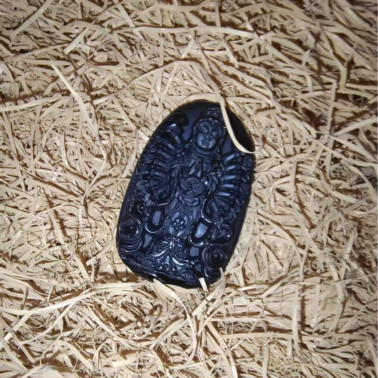 1个黑色千手观音摆件链接