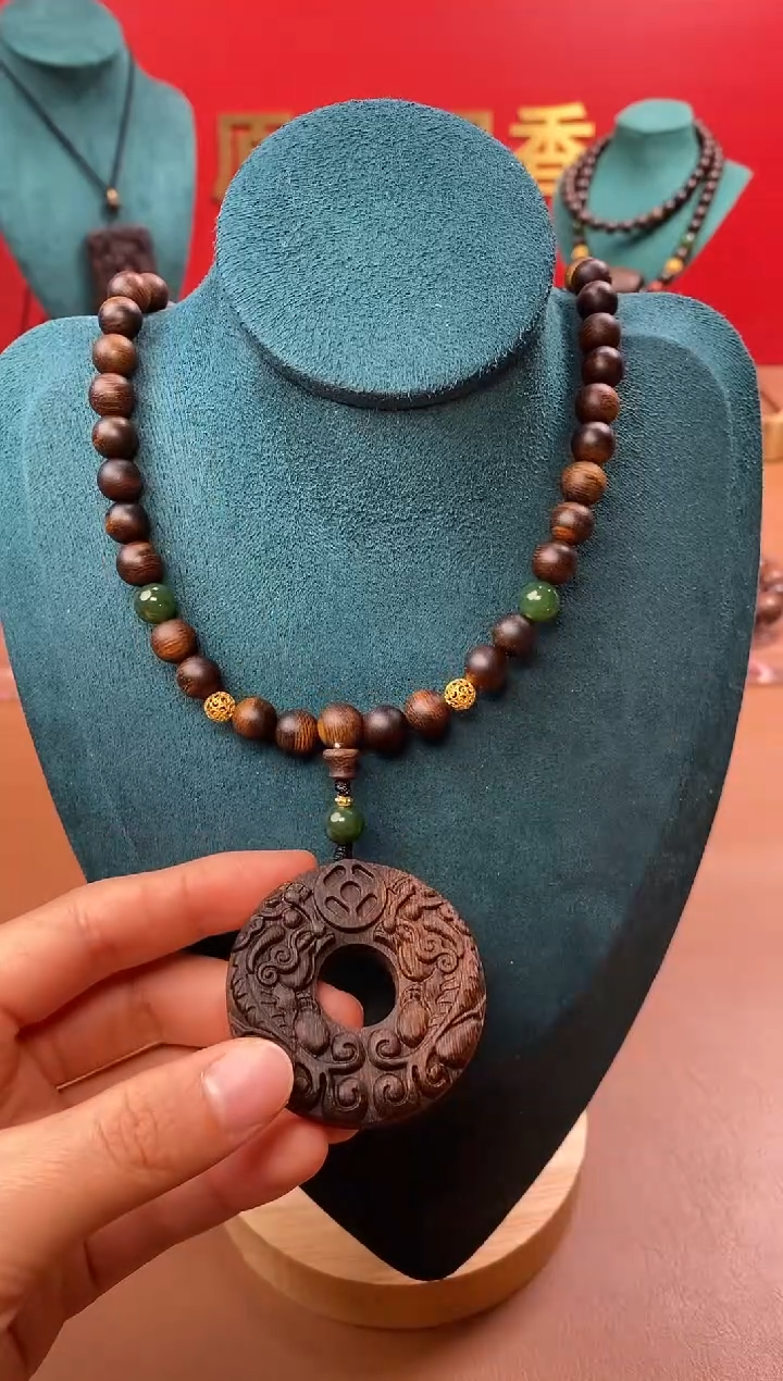 【闪购商品】沉香手串P沉水紫棋08三圈+白棋沉香木雕貔貅环