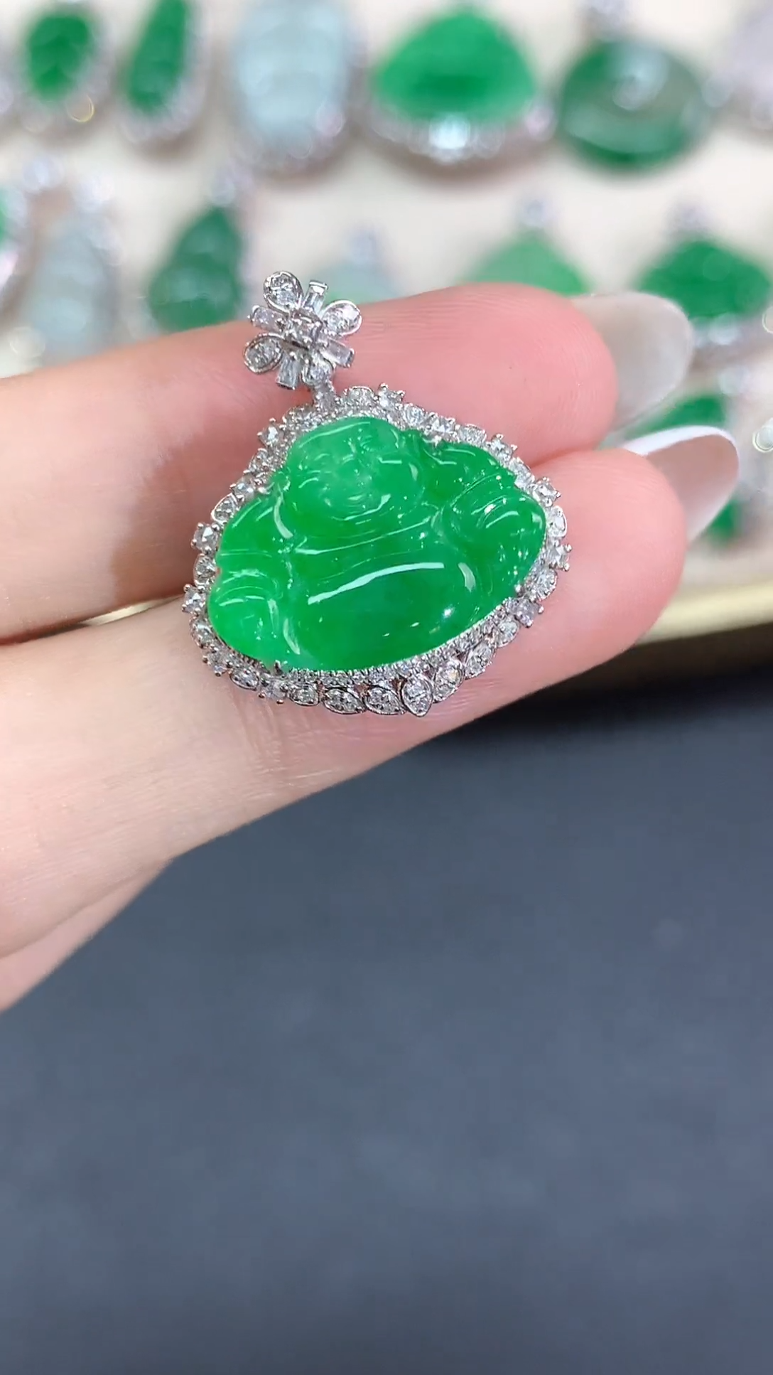 吊坠(不含链)18K金镶嵌翡翠吊坠(不含链)|9800