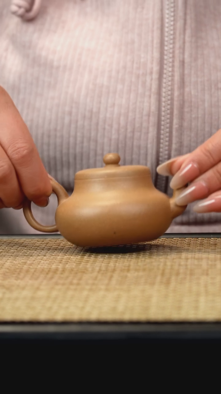 【闪购商品】紫砂茶壶老段泥君德100c