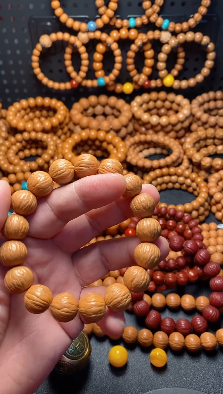 【闪购商品】猴头核桃手串凤羽