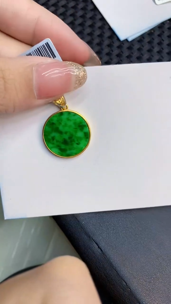 翡翠银S925镶嵌颈饰            8