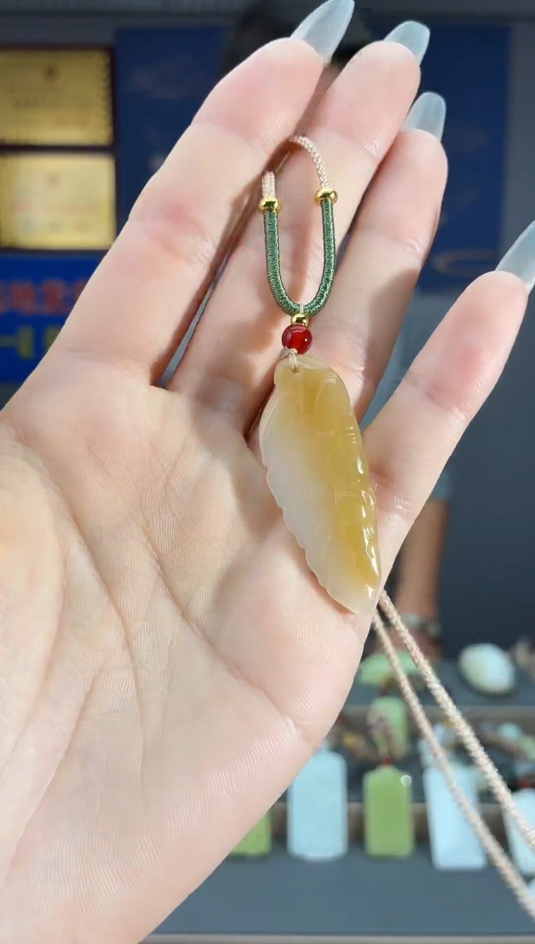 颈饰未镶嵌和田玉1