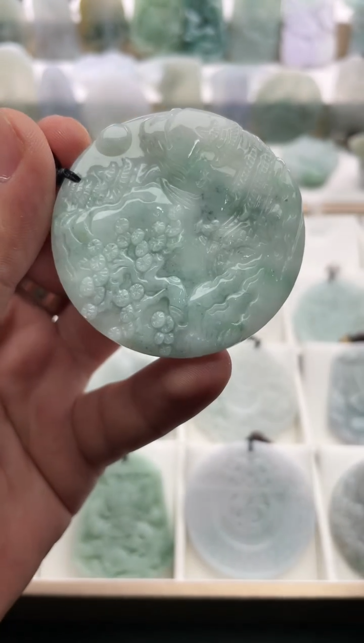 【闪购商品】翡翠颈饰未镶嵌..../2/14/ 147