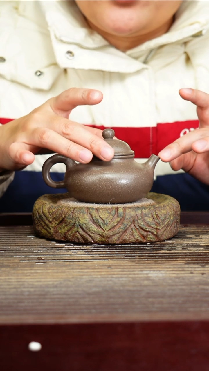 宜兴原矿紫砂壶茶壶宜兴原矿紫砂壶茶壶180C