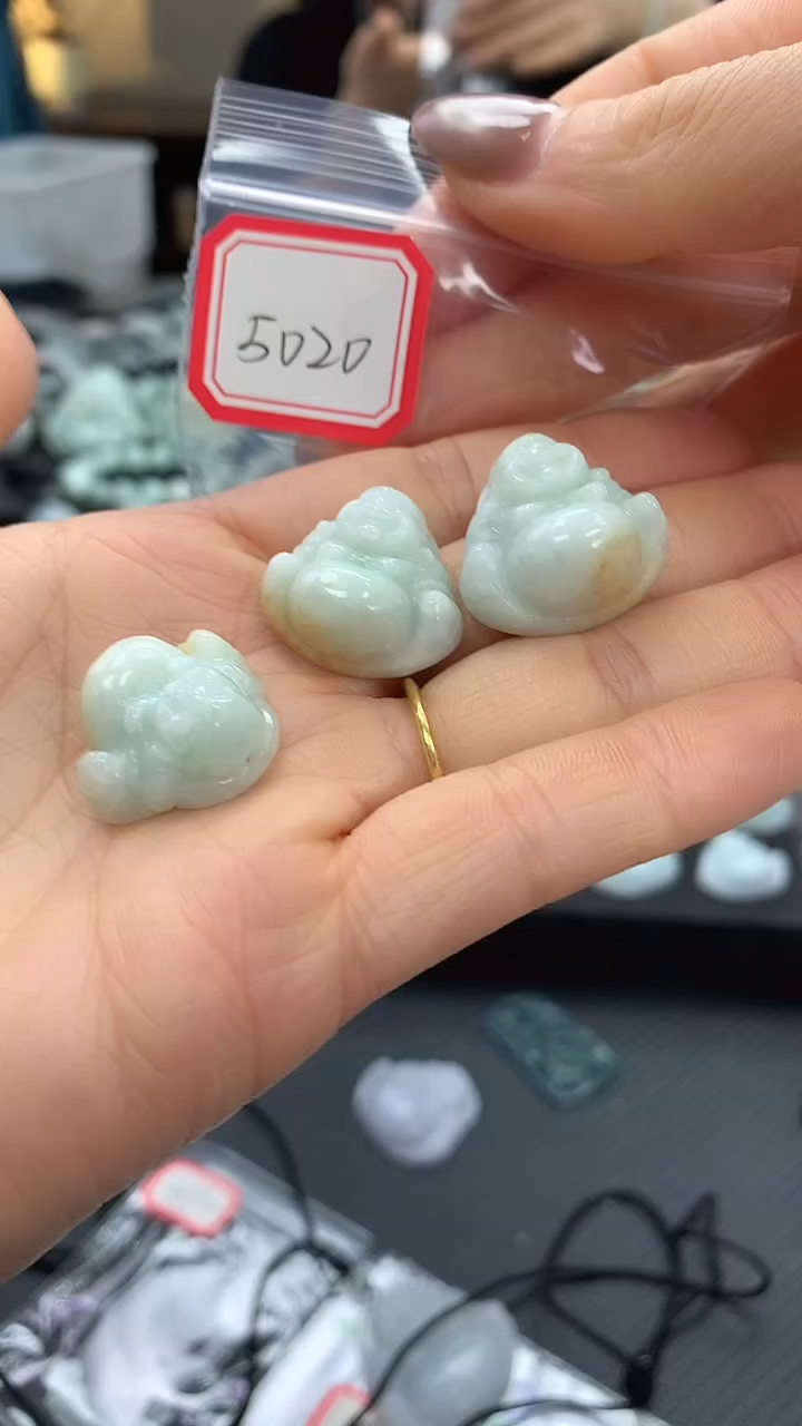 颈饰未镶嵌翡翠佛公5020 多样性发一件