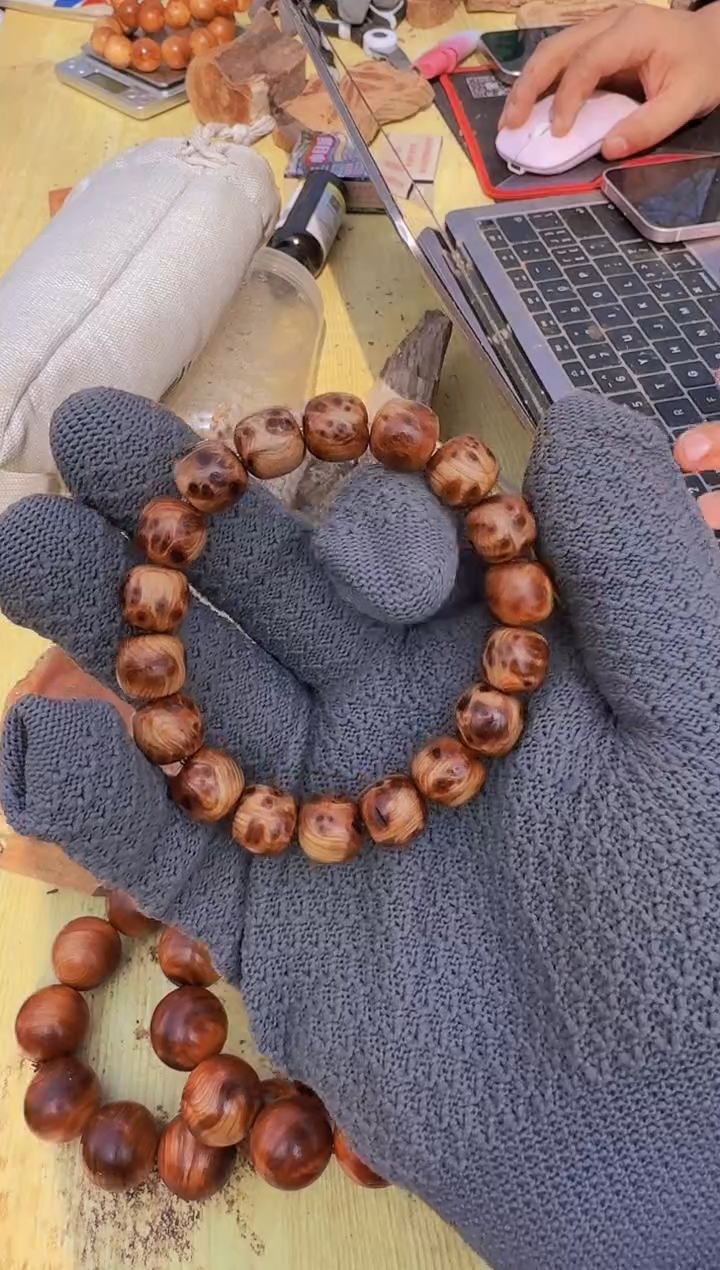 【闪购商品】柏木（崖柏）太行崖柏陈化珠子1.2