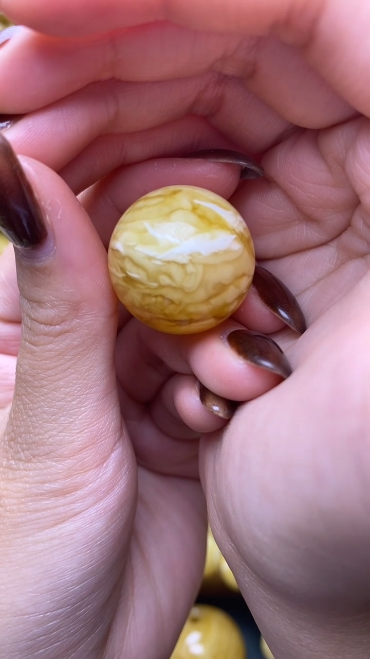 【闪购商品】琥珀裸石未镶嵌蜜蜡010