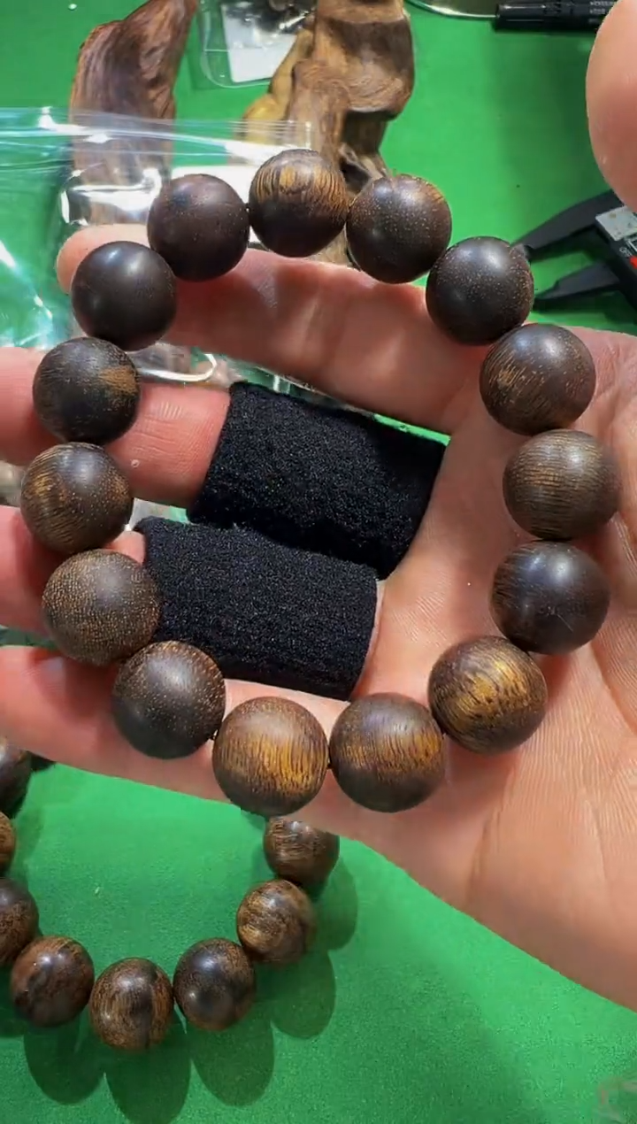 【闪购商品】沉香手串92号14红油菩萨沉水多样性发一