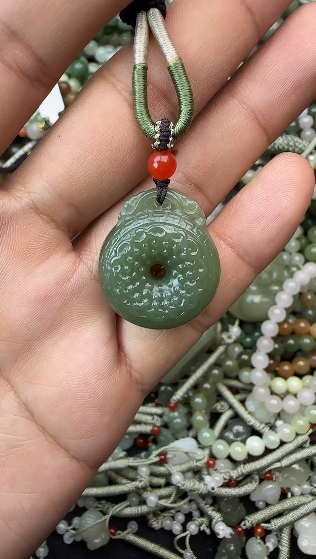 颈饰未镶嵌和田玉拍一发一