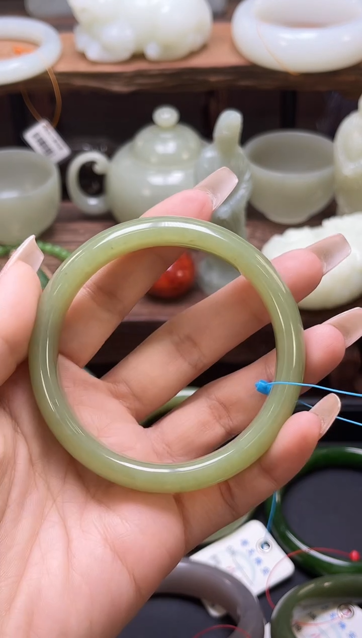 【闪购商品】和田玉手镯未镶嵌若羌青黄口58+圈9007209