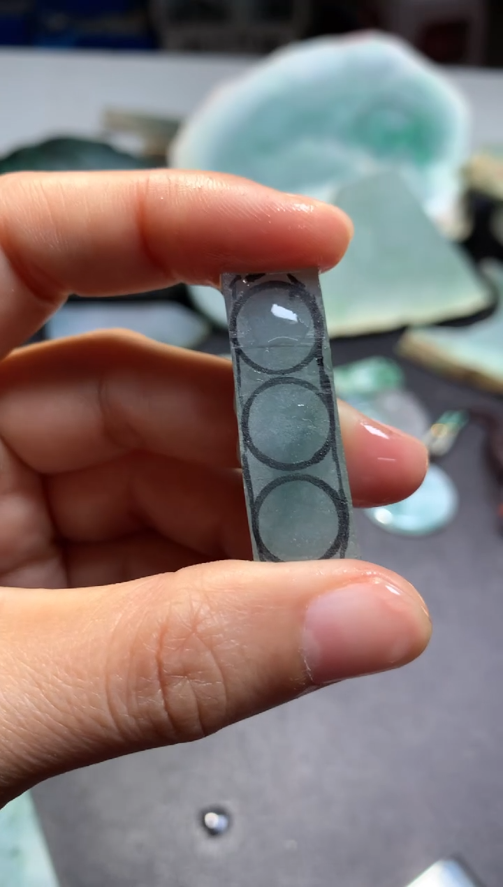 【闪购商品】翡翠颈饰未镶嵌料子