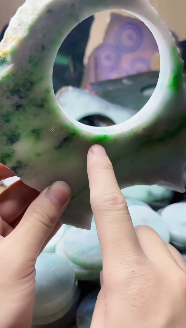 【闪购商品】翡翠颈饰未镶嵌A货白谭2418