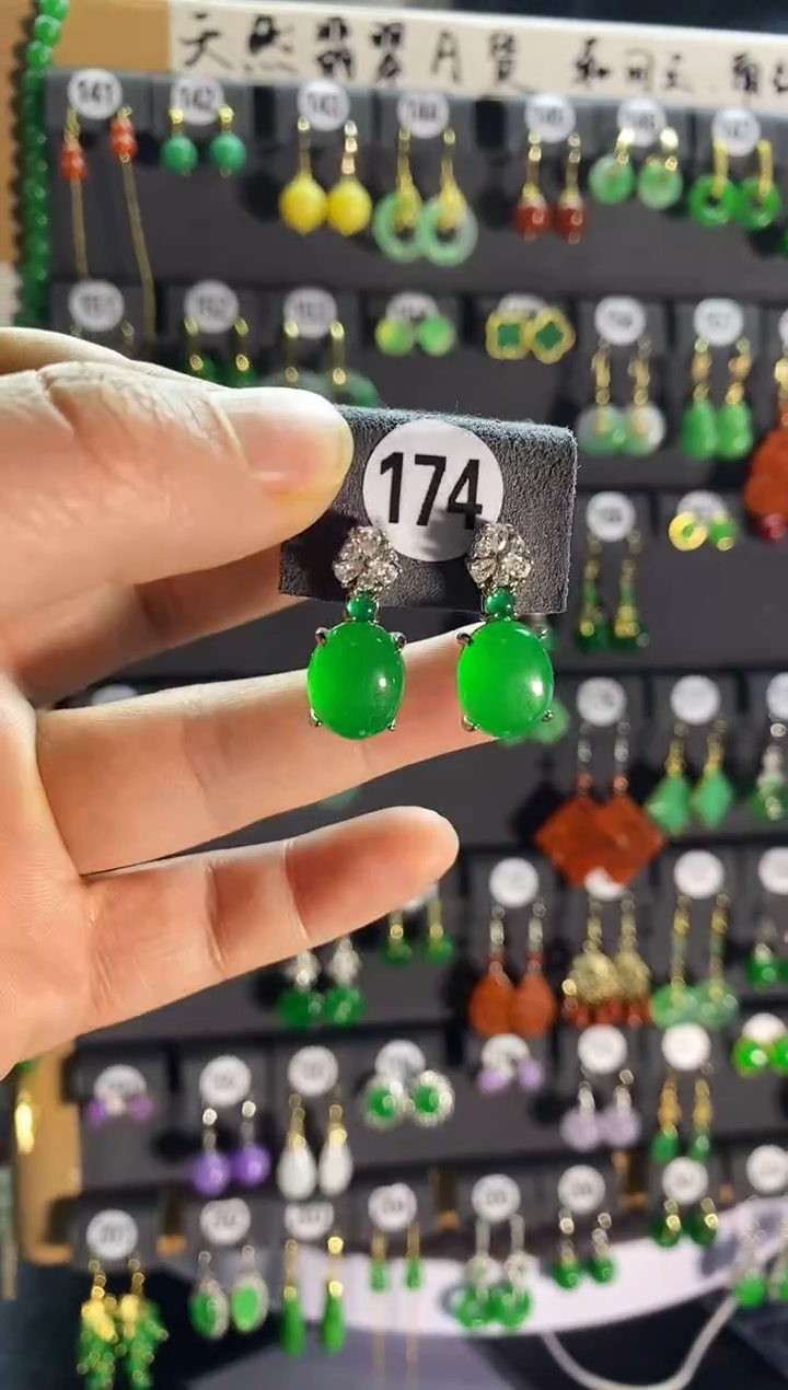 【闪购商品】翡翠耳饰银S925镶嵌174....