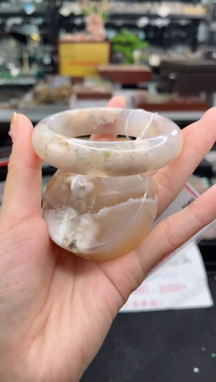 【闪购商品】石英质玉手镯未镶嵌58圈口（赠品镯心）106294