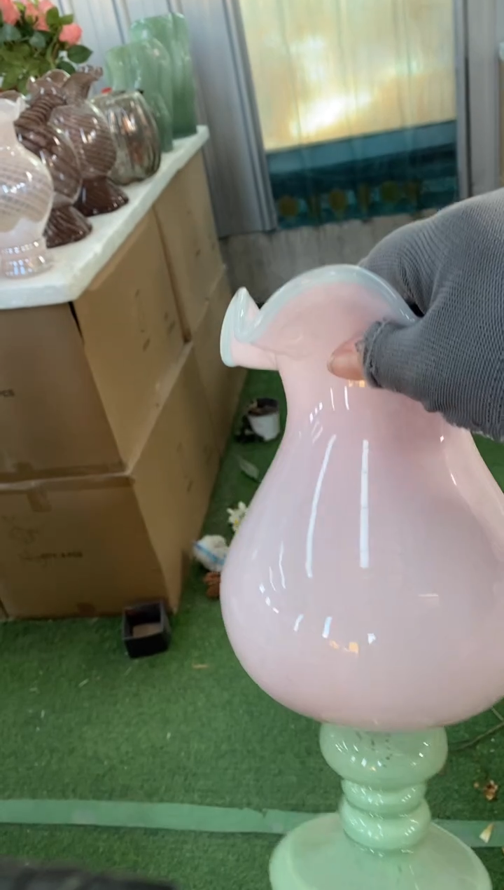 【闪购商品】玻璃142 M1