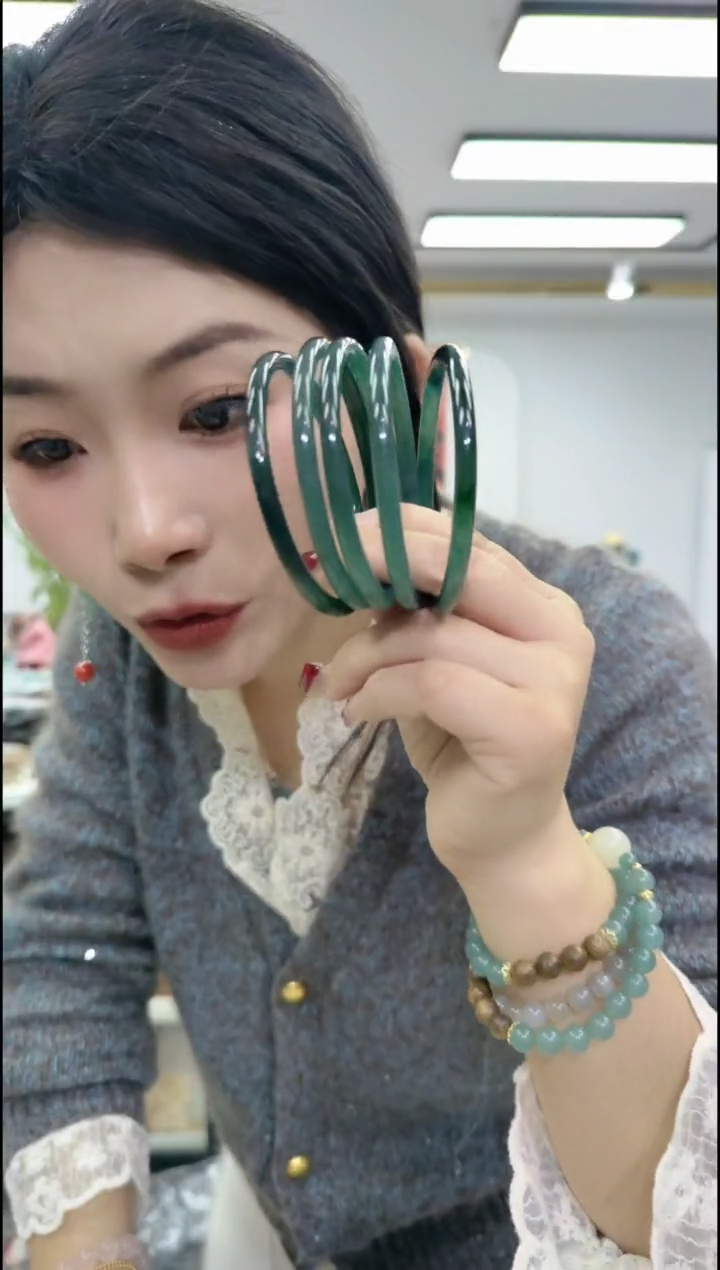 【闪购商品】树脂制品2254蓝色手镯叮当镯