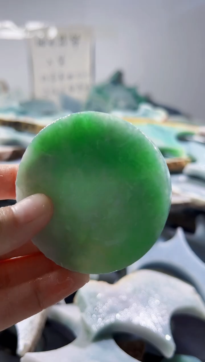 翡翠裸石缅甸翡翠A货柠2574