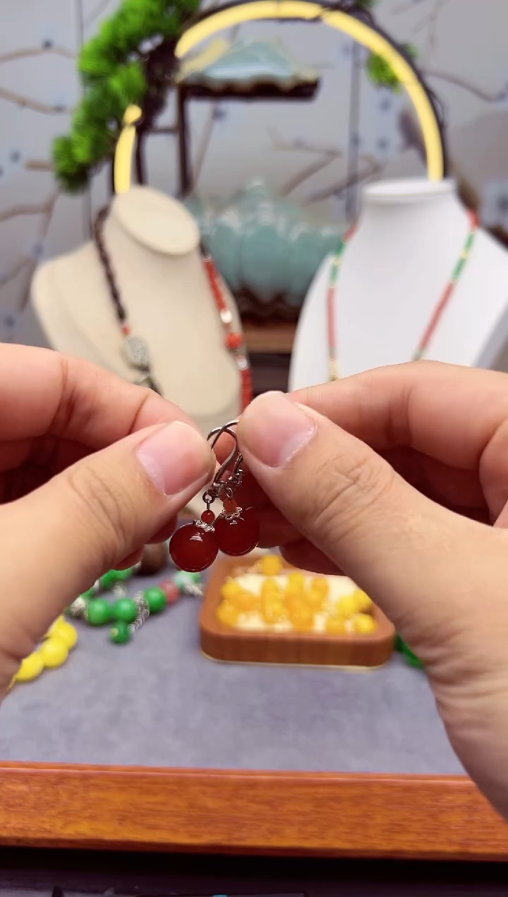 【闪购商品】南红玛瑙耳饰14K金镶嵌e364```````