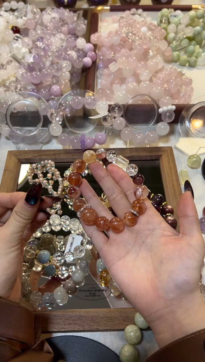 未镶嵌手串水晶红胶花