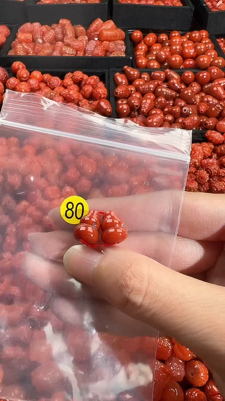 颈饰未镶嵌南红玛瑙1