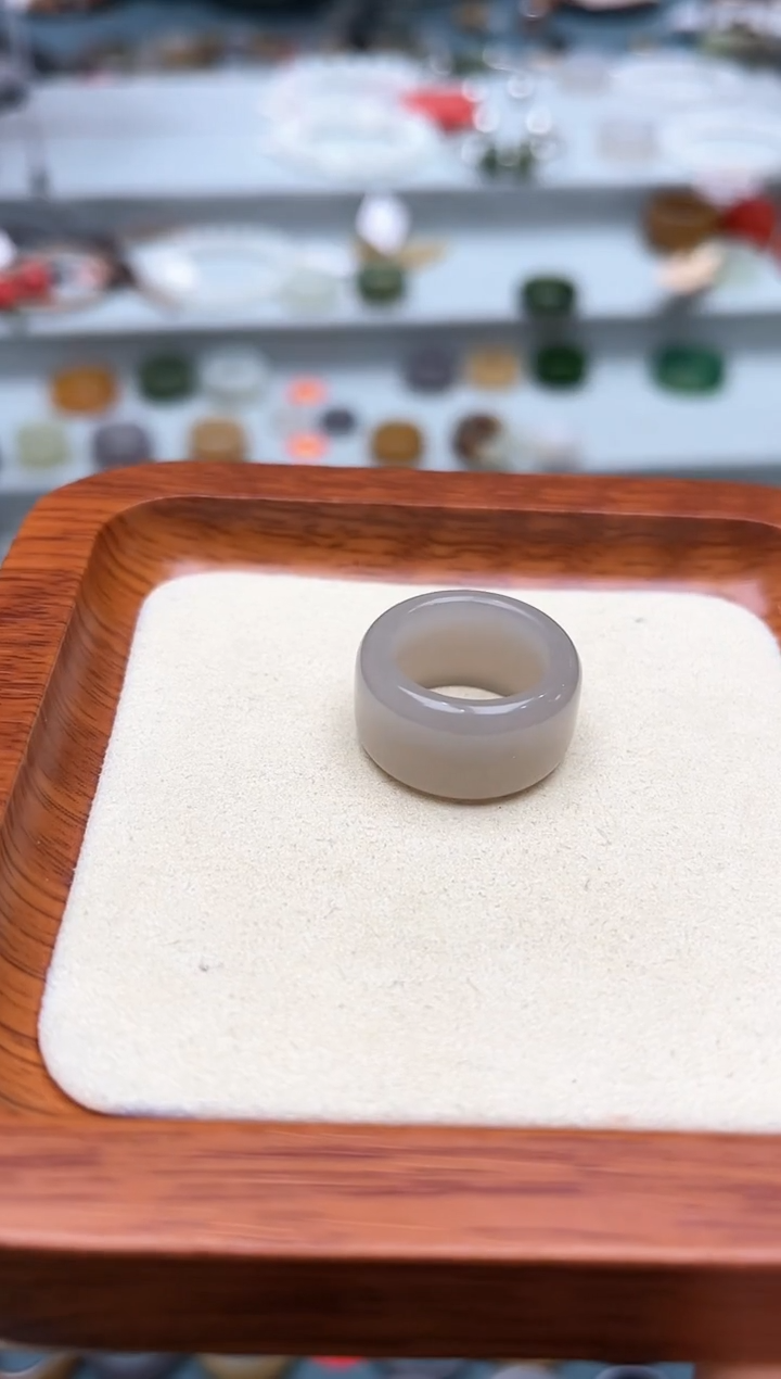 【闪购商品】和田玉戒指未镶嵌9号