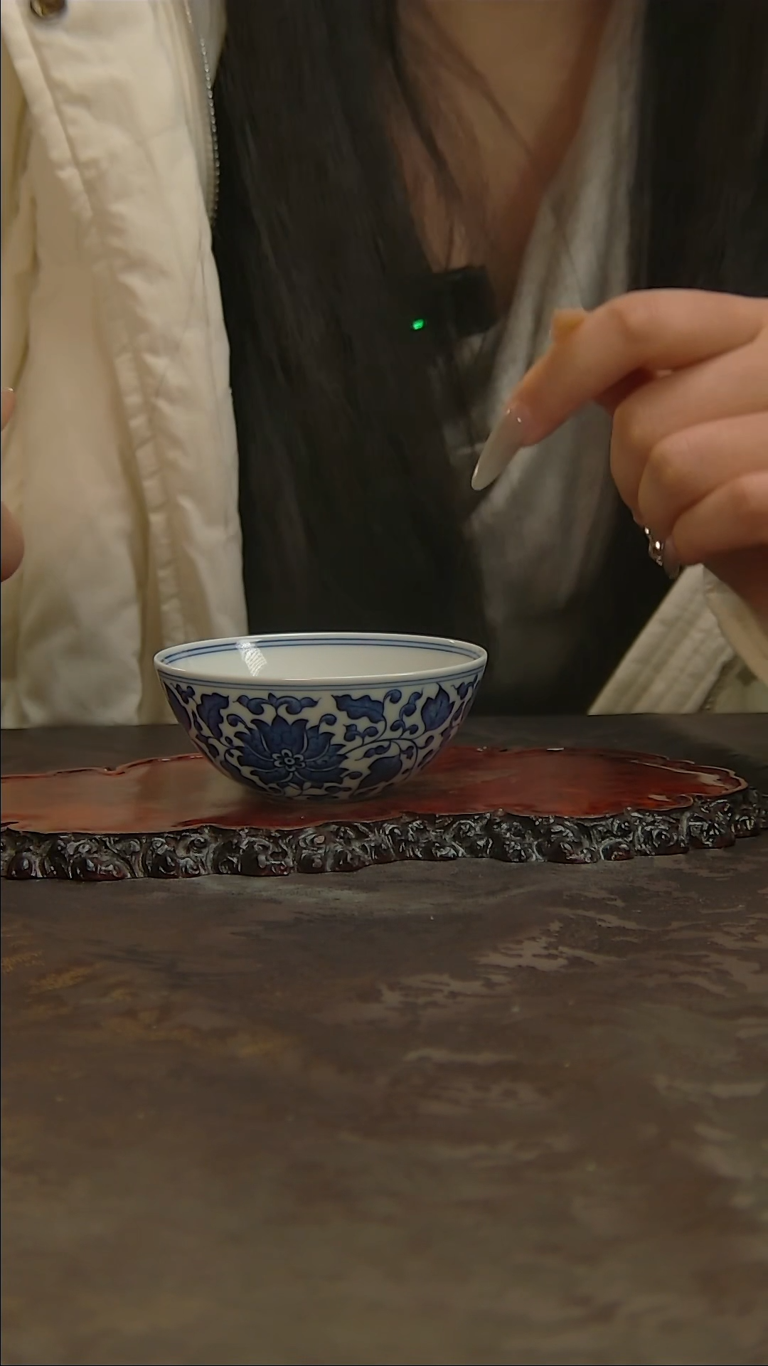 【闪购商品】青花手绘缠枝莲主人杯