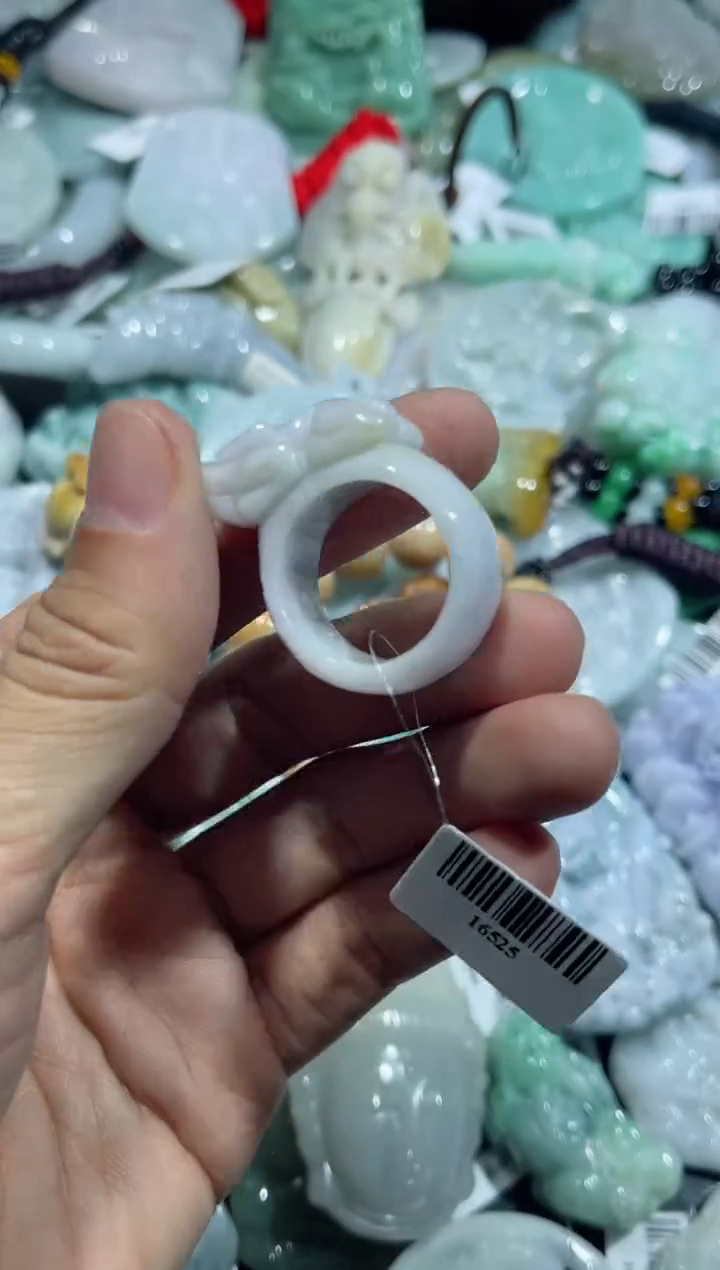 【闪购商品】翡翠颈饰未镶嵌00012758