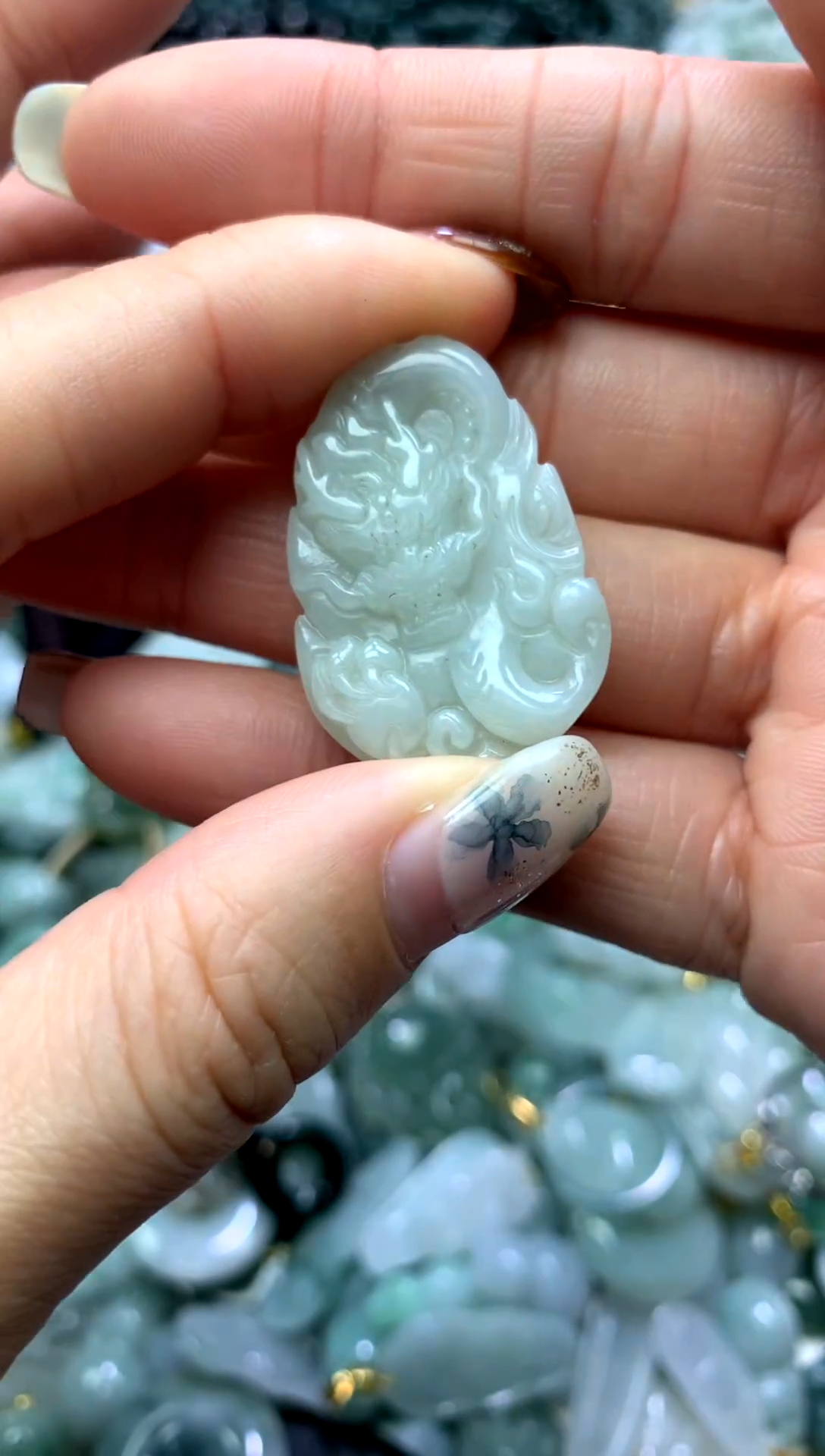 颈饰未镶嵌翡翠1