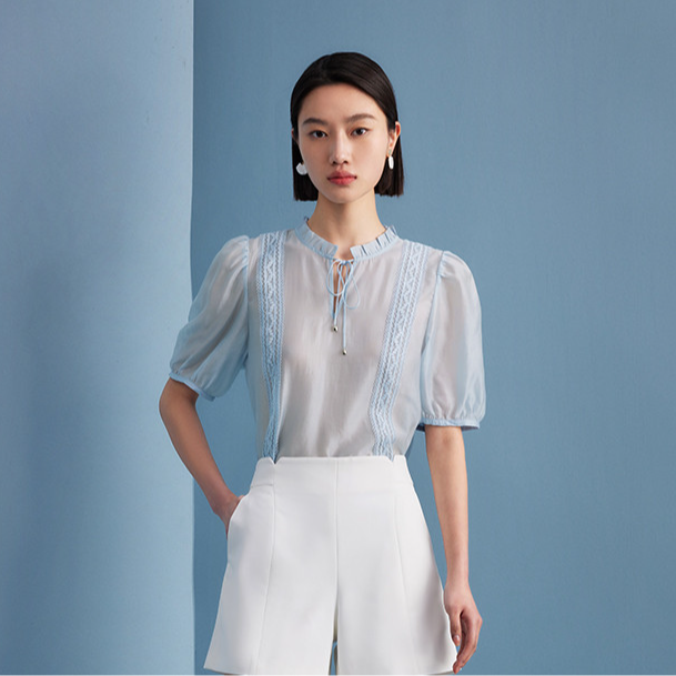 【羊羊专属】曼德诗衬衫女夏季木耳边系带领新中式小衫M314200983