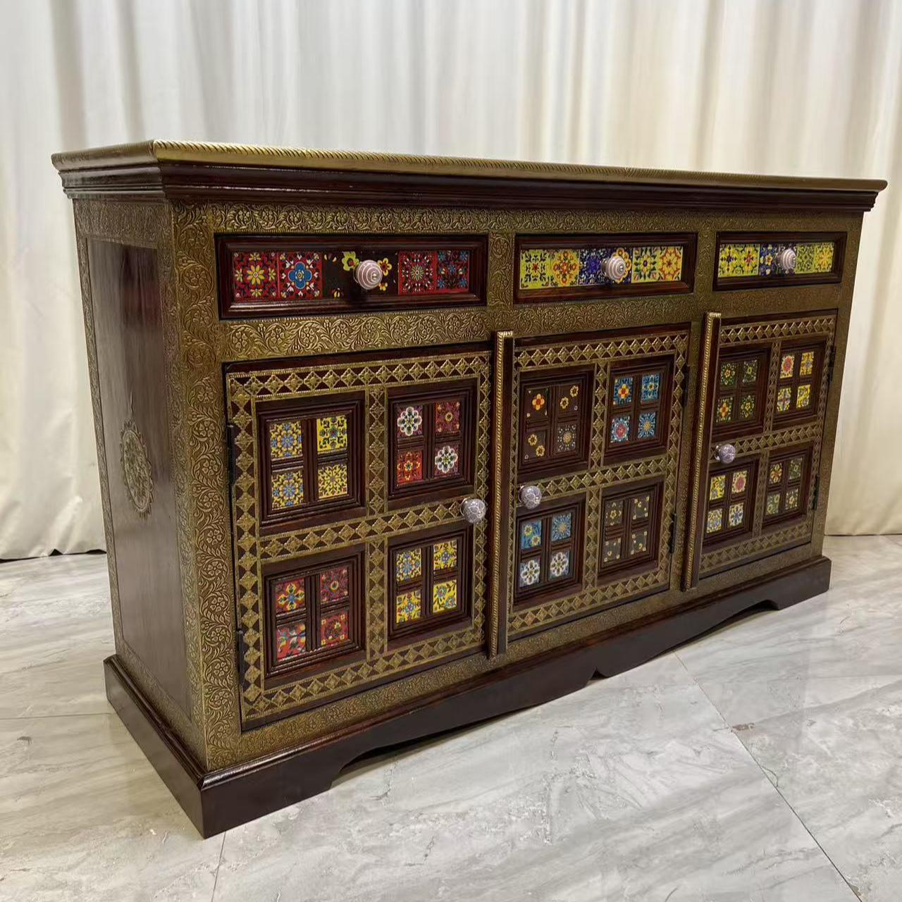 博瑞奇进口黄檀木嵌铜餐边柜客厅三门置物柜玄关三抽柜09582