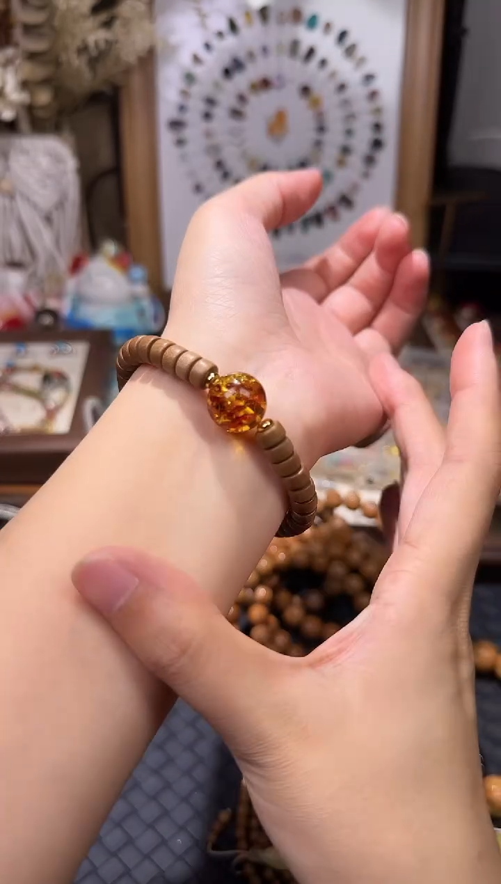 天然辰砂老山檀手链