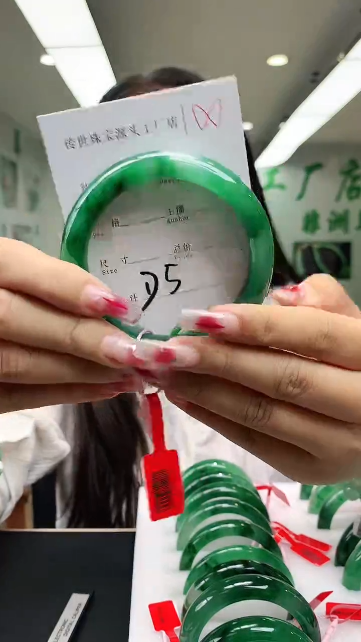 【闪购商品】石英质玉手镯未镶嵌59-60