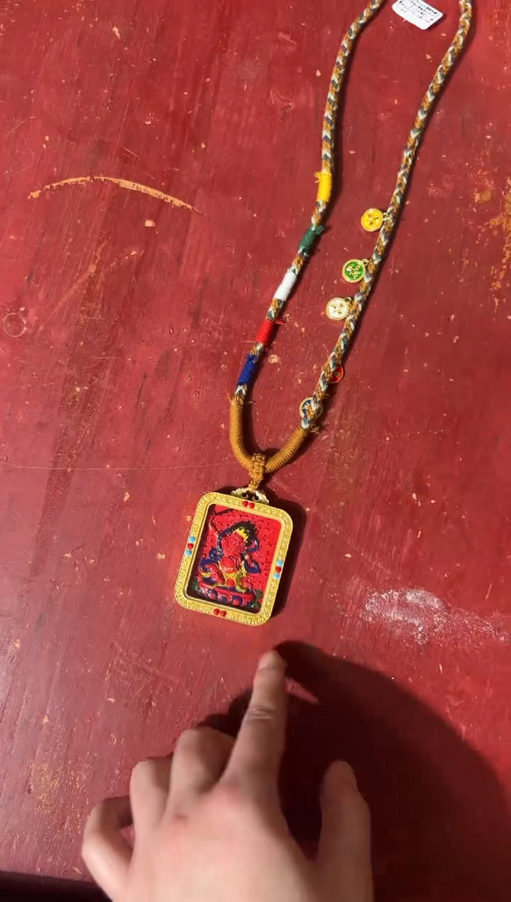 吊坠龙妹的唐卡tk16