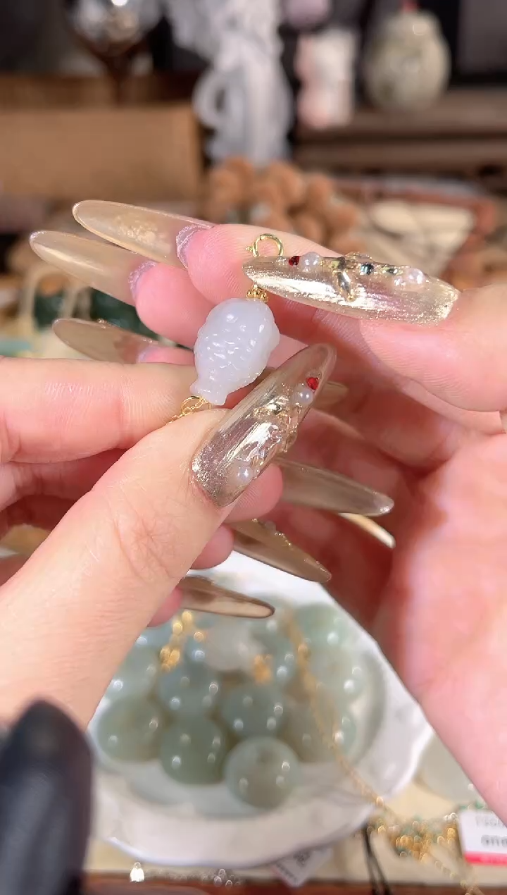 吊坠(不含链)银S925镶嵌和田玉多样性发其一