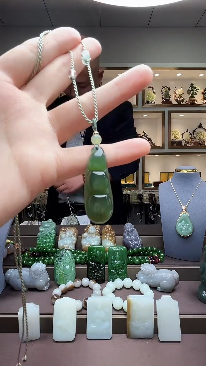 【闪购商品】和田玉颈饰未镶嵌苏