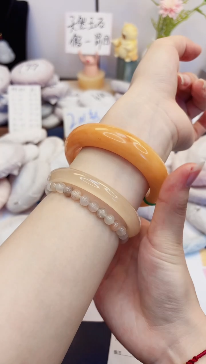 【闪购商品】石英质玉手镯未镶嵌97-财气镯-圈口62