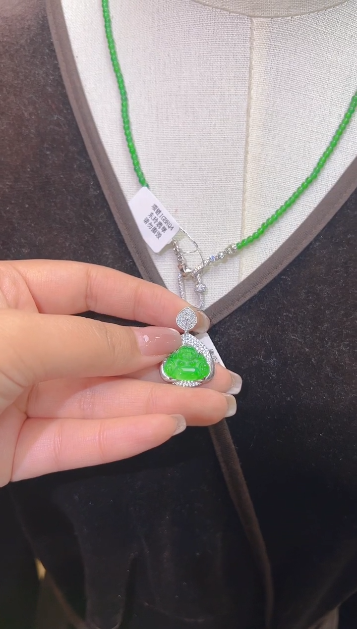 【闪购商品】翡翠吊坠(赠链)银S925镶嵌103(多样性发货)