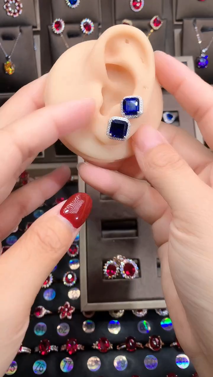 【闪购商品】蓝宝石耳饰银S925镶嵌银色/8