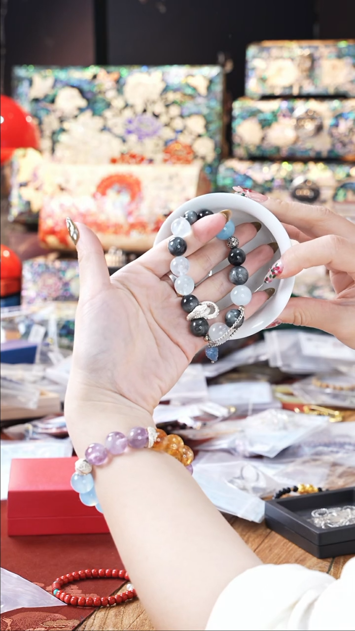 【闪购商品】瓷片豆包儿的星耀家