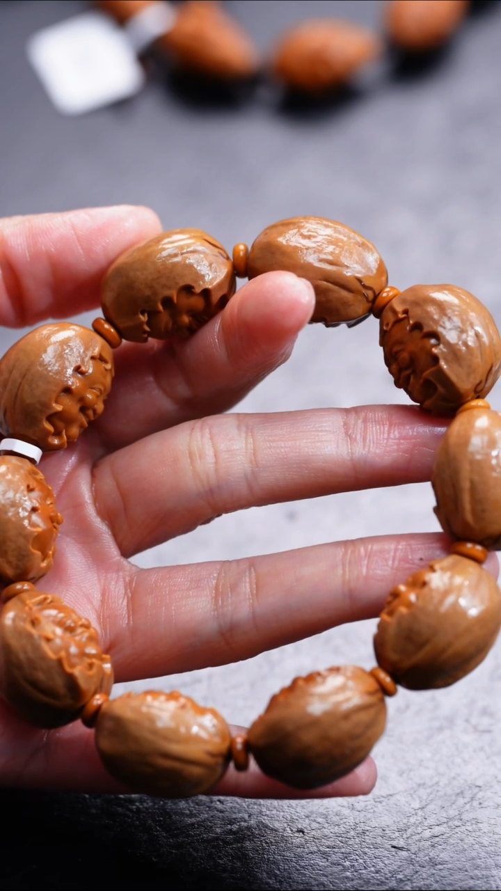 【闪购商品】橄榄核吊坠橄榄核