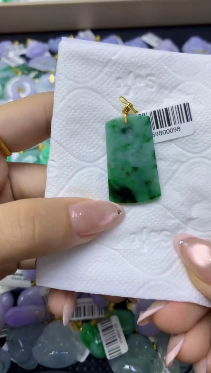 颈饰未镶嵌翡翠天然缅甸翡翠A货