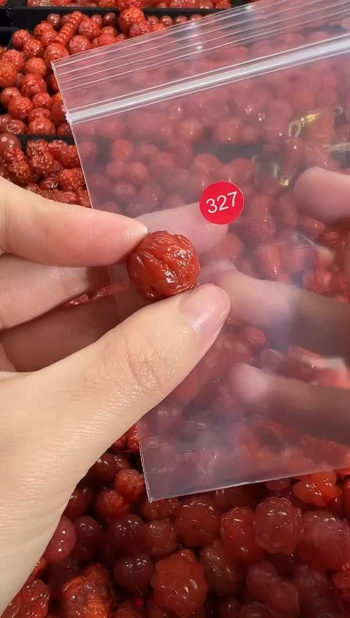 颈饰未镶嵌南红玛瑙1