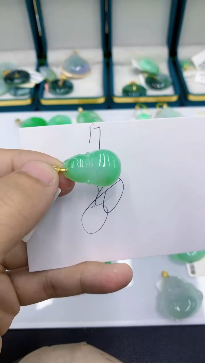 颈饰未镶嵌翡翠1111111111