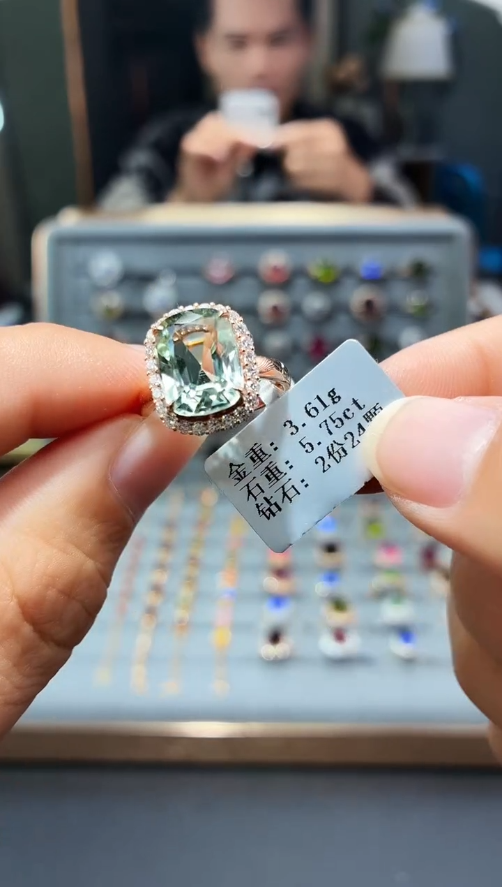 18K金镶嵌戒指碧玺5.75.