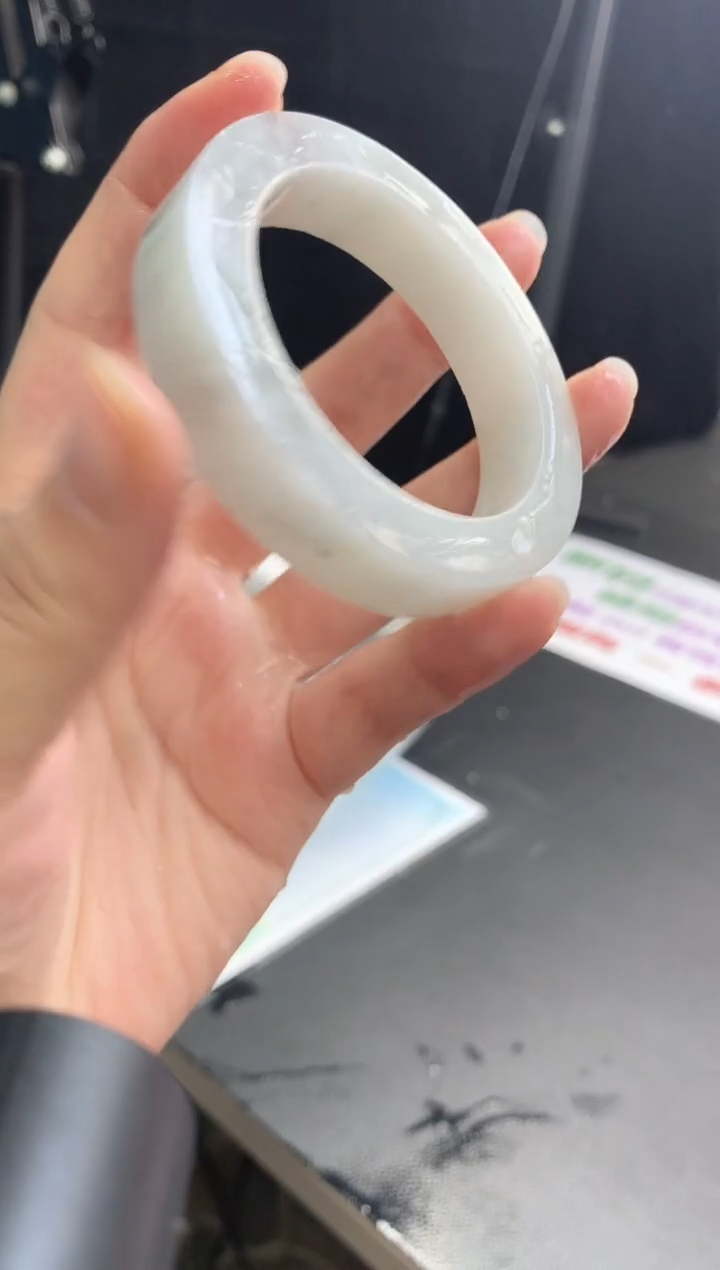 【闪购商品】定制翡翠手镯未镶嵌3  51-56正