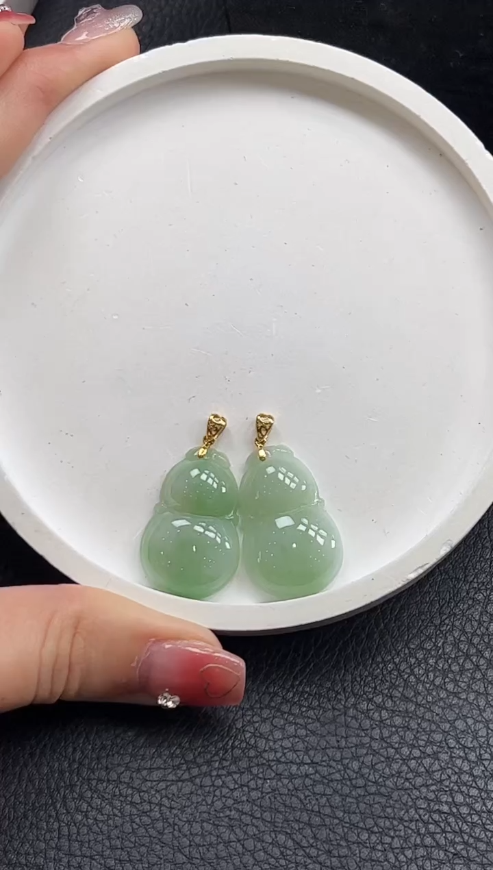 【闪购商品】翡翠颈饰18K金镶嵌K505-816葫芦多样性发1件