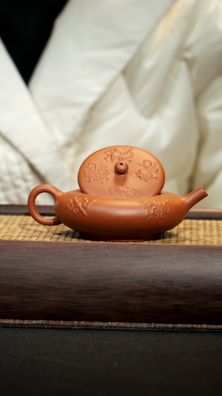 【闪购商品】紫砂茶壶暗八仙100毫升