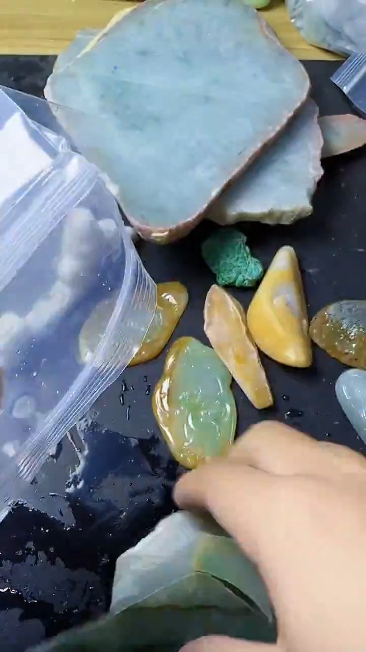 未镶嵌挂件翡翠019